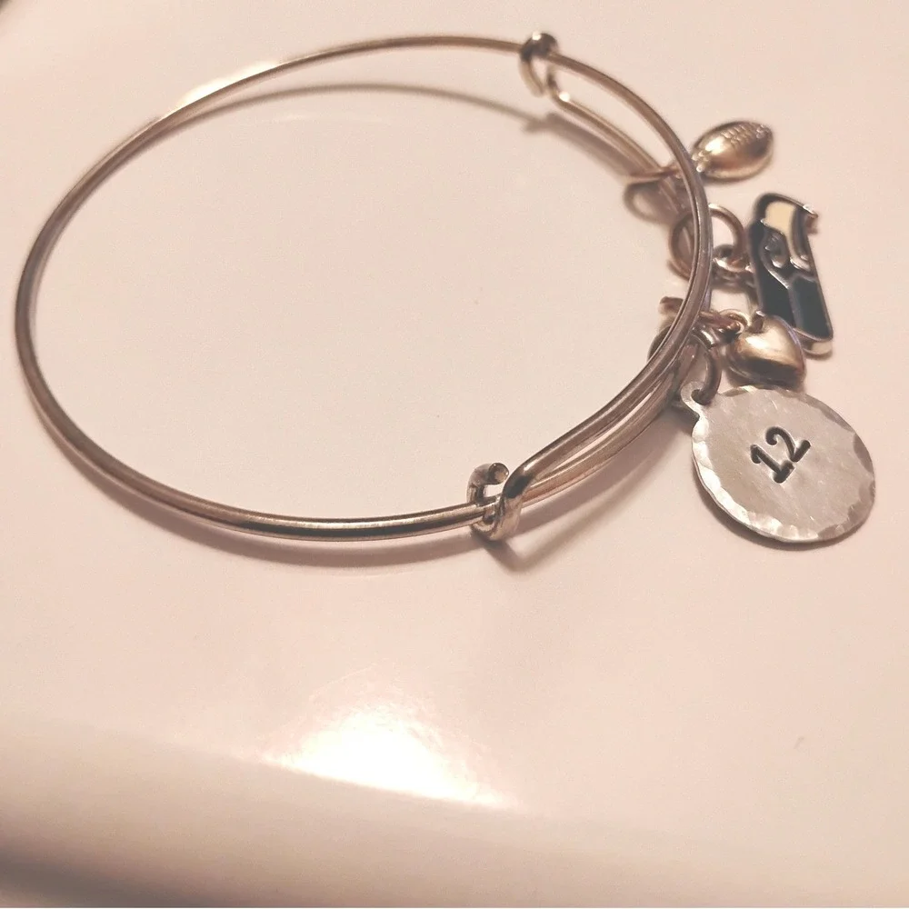 🏈Seattle Seahawks Bangle Bracelet Charm Fan 12 NFL Gameday Bangle Y2K Football